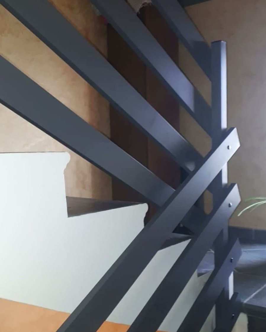 Ringhiera in ferro per scala